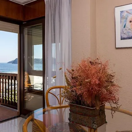 Apto En Primera Linea De Playa Comillas Exterior photo