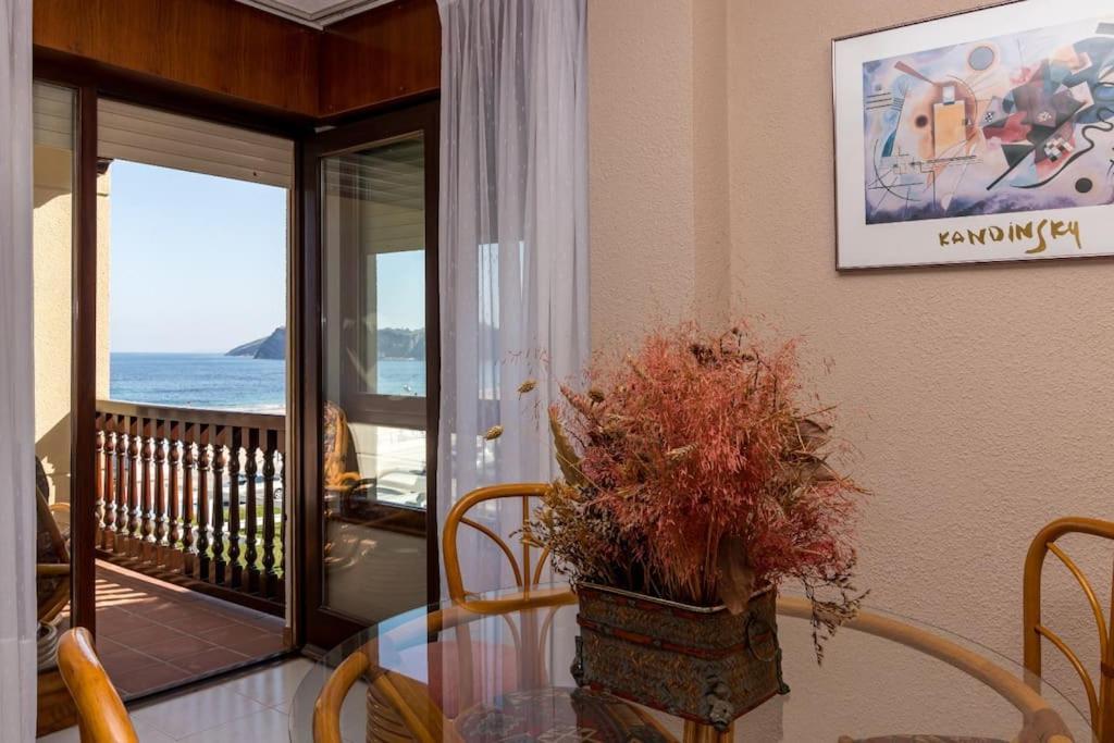Apto En Primera Linea De Playa Appartement Comillas